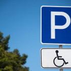 В Сердобске двое мужчин украли дорожный знак «Парковка для инвалидов»