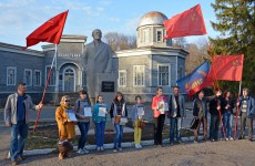 В Пензе активисты ПНВ наградили победителей конкурса ко Дню космонавтики