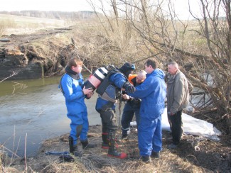 В Пензенской области в реку попали 12 мешков с химикатами