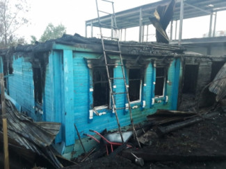 Появились жуткие фото с места смертельного пожара в Пензе