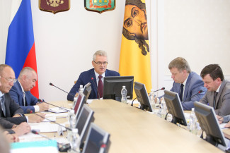 Иван Белозерцев представил нового министра труда Пензенской области
