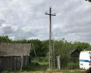 Появились фотографии с места гибели электромонтера в Пензенской области