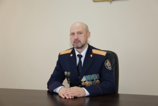 Глава пензенского Следкома поздравил коллег с профессиональным праздником