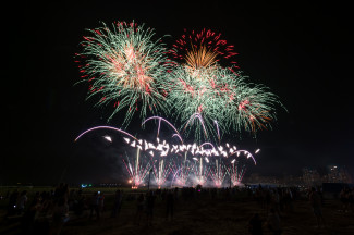 Спутник отметил 12-летие фестивалем фейерверков