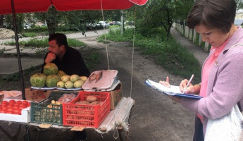 В Пензе наказали за торговлю колбасой и арбузами на трассе