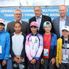 Пензенский губернатор провел теннисный матч с Шамилем Тарпищевым