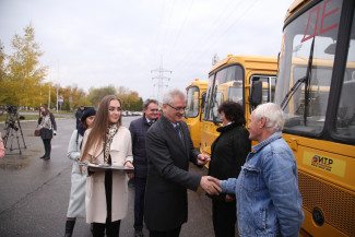 Пензенская область получила еще одну партию школьных автобусов