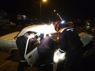 Появились жуткие фото с места смертельного ДТП под Пензой