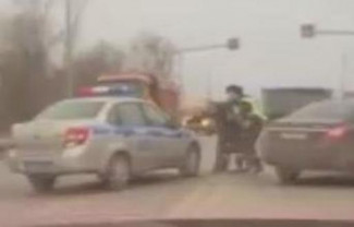 Появилось полное видео жесткого задержания водителя в Пензе