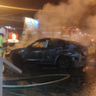Ночной пожар в Пензе уничтожил дорогую иномарку
