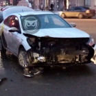 В самом центре Пензы изуродовало машину «Яндес.Такси»