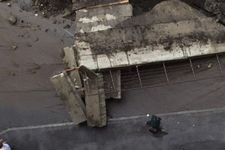 В Пензе на улице Тамбовской из-за ливня обрушилась бетонная огромная плита