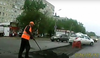 Кузнецкий чиновник о дорожных работах в дождь: можно делать фрезеровку, но не укладку асфальта