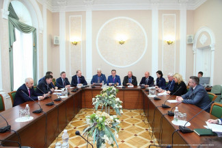 Пензенские парламентарии обсудили законопроект о поправках к Конституции РФ