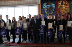 Представители «Единой России» поздравили с Татьяниным днем пензенских студентов