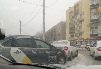 И снова «Яндекс». Пензенцы сообщают о ДТП с участием такси
