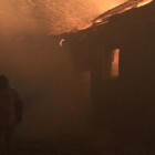 С крупным пожаром в Пензенской области боролись 17 человек