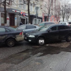 На улице Московской в Пензе случилось ДТП с участием двух иномарок