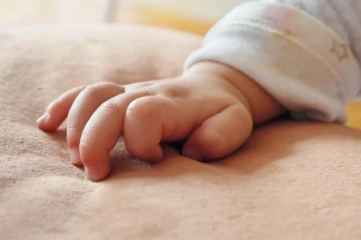 В Пензенской области захлебнулся рвотой и умер 8-месячный ребенок
