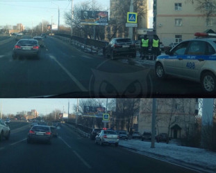 В Пензе возле ТЦ «Суворовский» впечаталась в отбойник дорогая иномарка