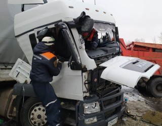 Появились новые фото с места страшной аварии под Пензой