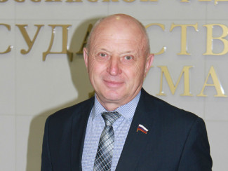 Депутат Фирюлин встал на защиту Валентины Терешковой
