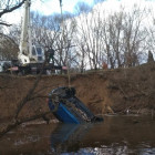 Появились фото с места ДТП с затонувшей машиной в Пензенской области