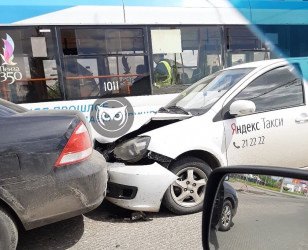 В пензенской Терновке угодила в аварию машина «Яндекс.Такси»