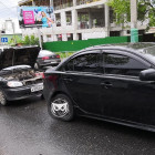 На улице Захарова в Пензе столкнулись две легковушки