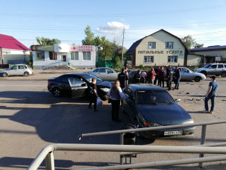 В Пензенской области разбились две легковушки, пострадала женщина