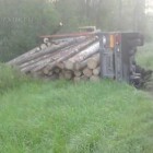 В Саратовской области перевернулся лесовоз. Пензенец – на больничной койке