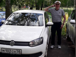 Директор пензенской картинной галереи отправляется в дальнее плавание на новом «Фольксвагене»
