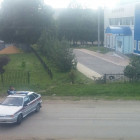 В Пензенской области легковушка протаранила забор и перевернулась