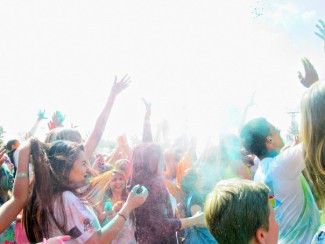 Жители Пензы приняли участие в Фестивале красок