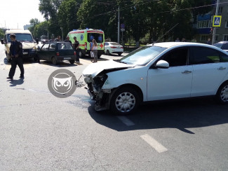 В Пензе произошла жесткая авария с инкассаторской машиной
