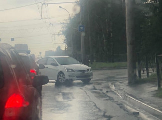 Авария спровоцировала пробку на проспекте Победы в Пензе