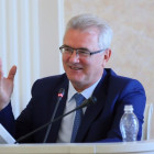 Губернатор Белозерцев позвал депутатов в санаторий