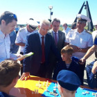 На набережной города Спутник прошло мероприятие по случаю Дня Военно-морского флота