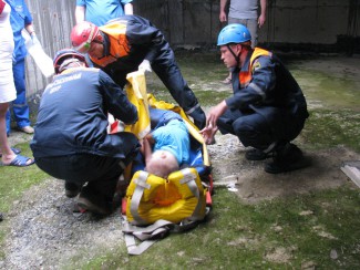 Пензенские спасатели вытащили ребенка из подвала