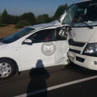 В Пензенской области грузовик протаранил легковушку и сбил пешехода
