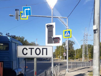 На пересечении улиц Мира и Окружной в Пензе работает «умный» светофор