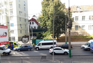 Массовое ДТП на улице Калинина в Пензе: на месте работает «скорая»