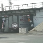 В Пензе очередной грузовик стал жертвой «моста глупости»
