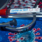  В России на данный момент COVID -19 болеют более 200 тысяч человек