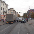 На улице Гоголя в Пензе фургон врезался в легковушку