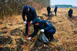 В Пензенской области в ежегодной акции «Посади лес» приняли участие полицейские