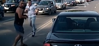 Видео драки, произошедшей на пензенской дороге, показали по «РЕН-ТВ» 