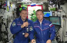 За сутки российские космонавты отметили Новый год 16 раз