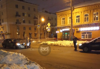 В новогоднюю ночь в центре Пензы разбились две легковушки