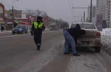 В Пензе сотрудники ГИБДД остановили более 20 машин с грязными номерами 